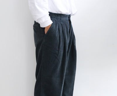 STILL BY HAND CORDUROY WIDE TAPARED PANTS