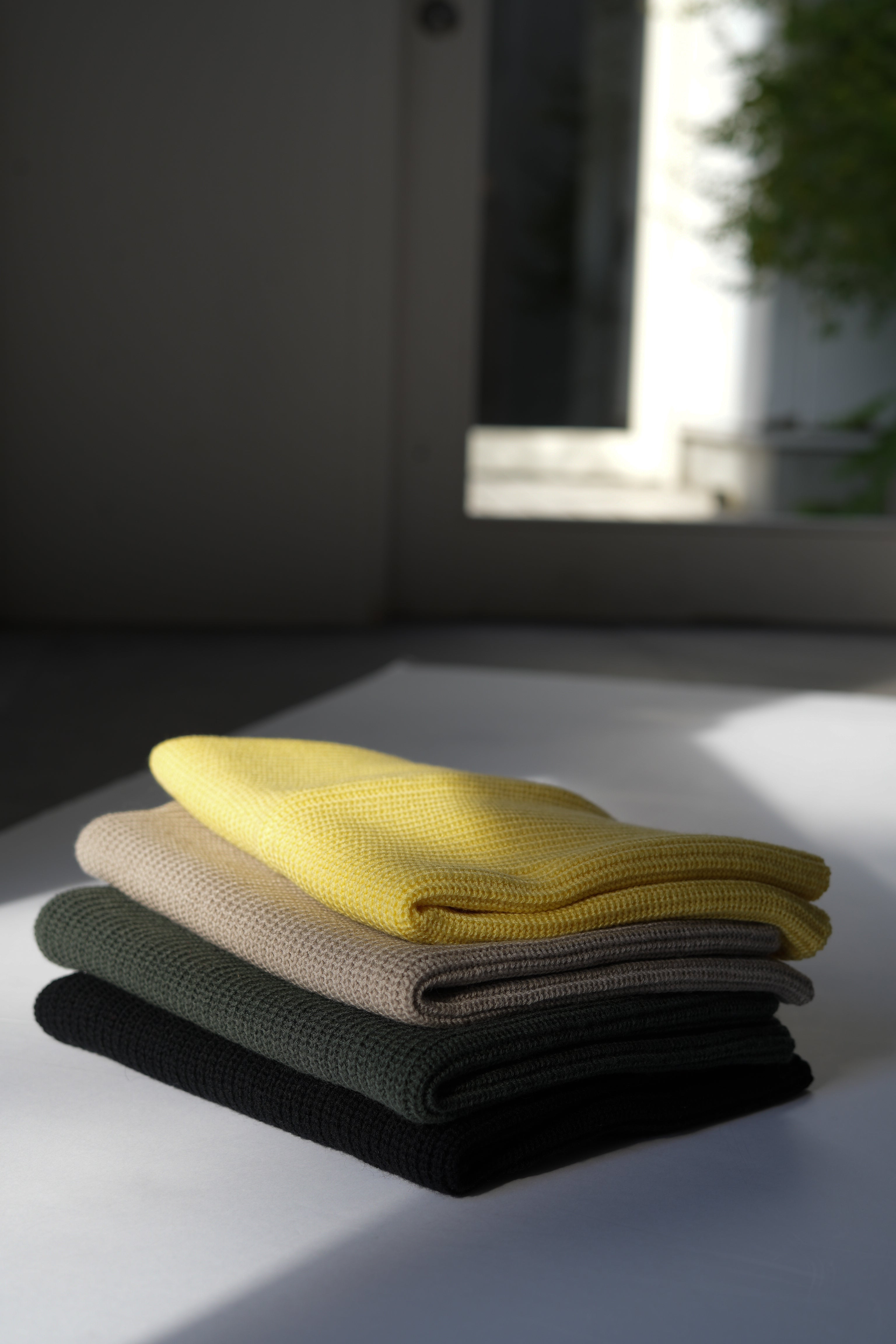 小物 Graphpaper Mercerized Fine Wool Snood Mercerized Fine Wool Snood | Graphpaper | THE GROUND depot. | THE