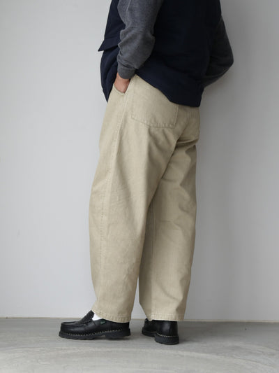 STILL BY HNAD PT03254