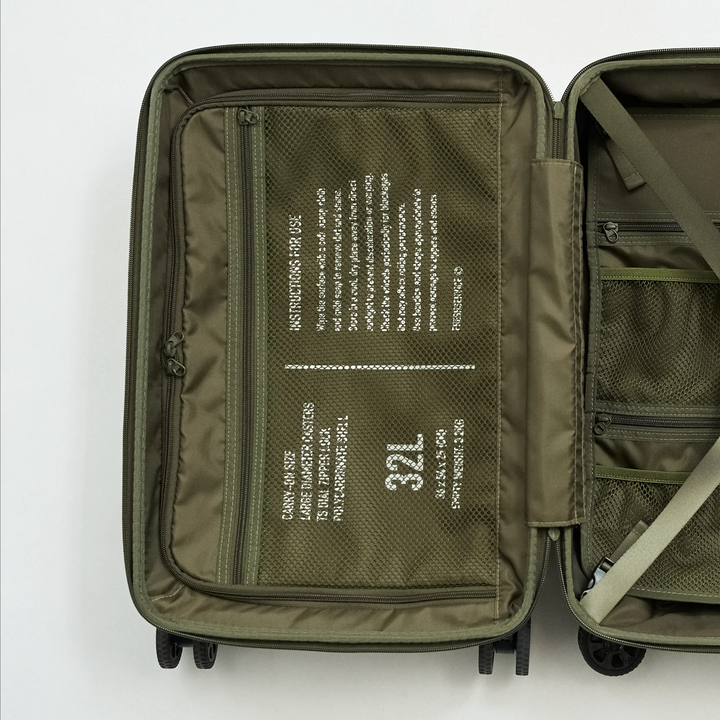 FreshService ace.×FTS CABIN CASE – Chum!