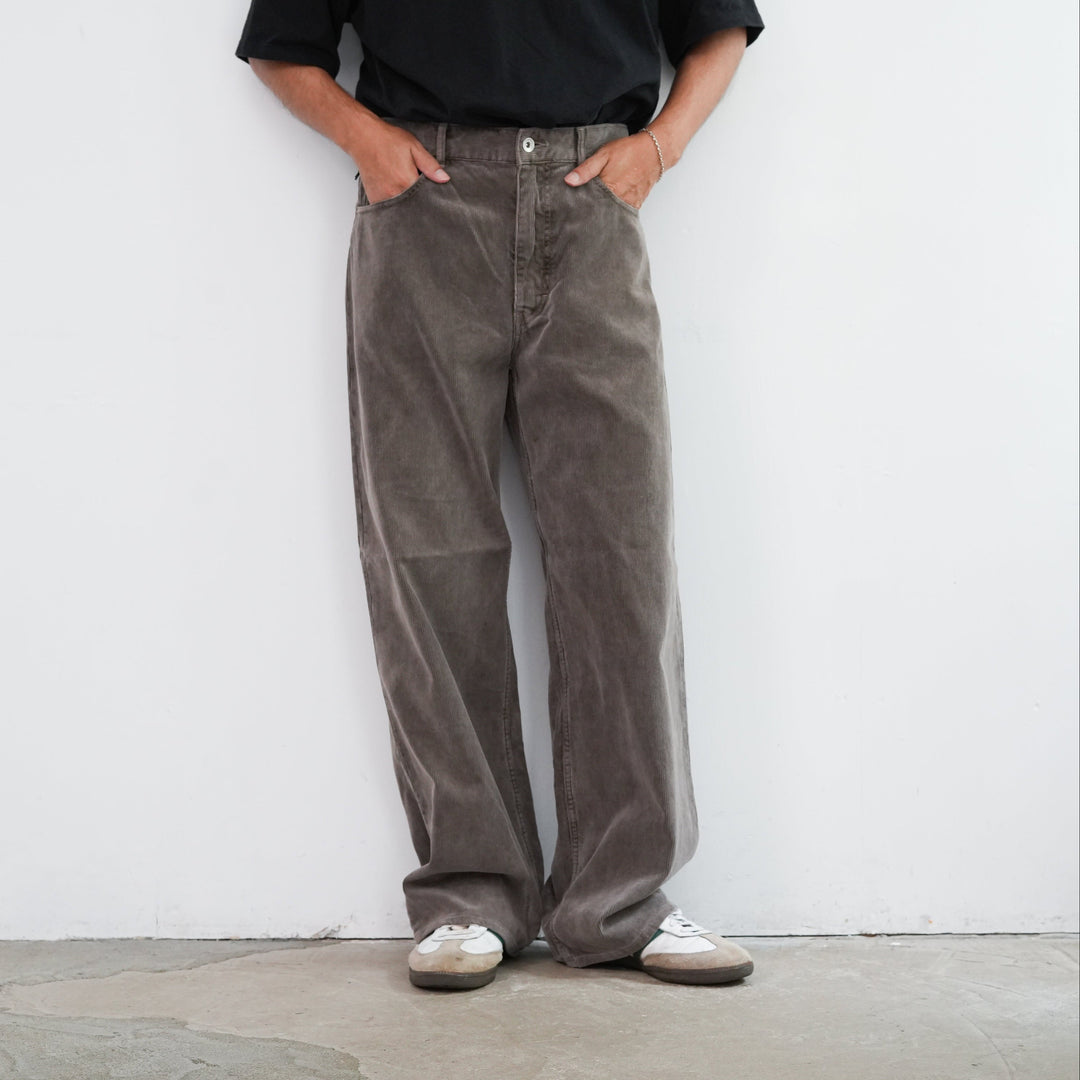 AURALEE 25SS コーデュロイパンツ　専用 2025-09-0111.58.44-1_1080x.jpg