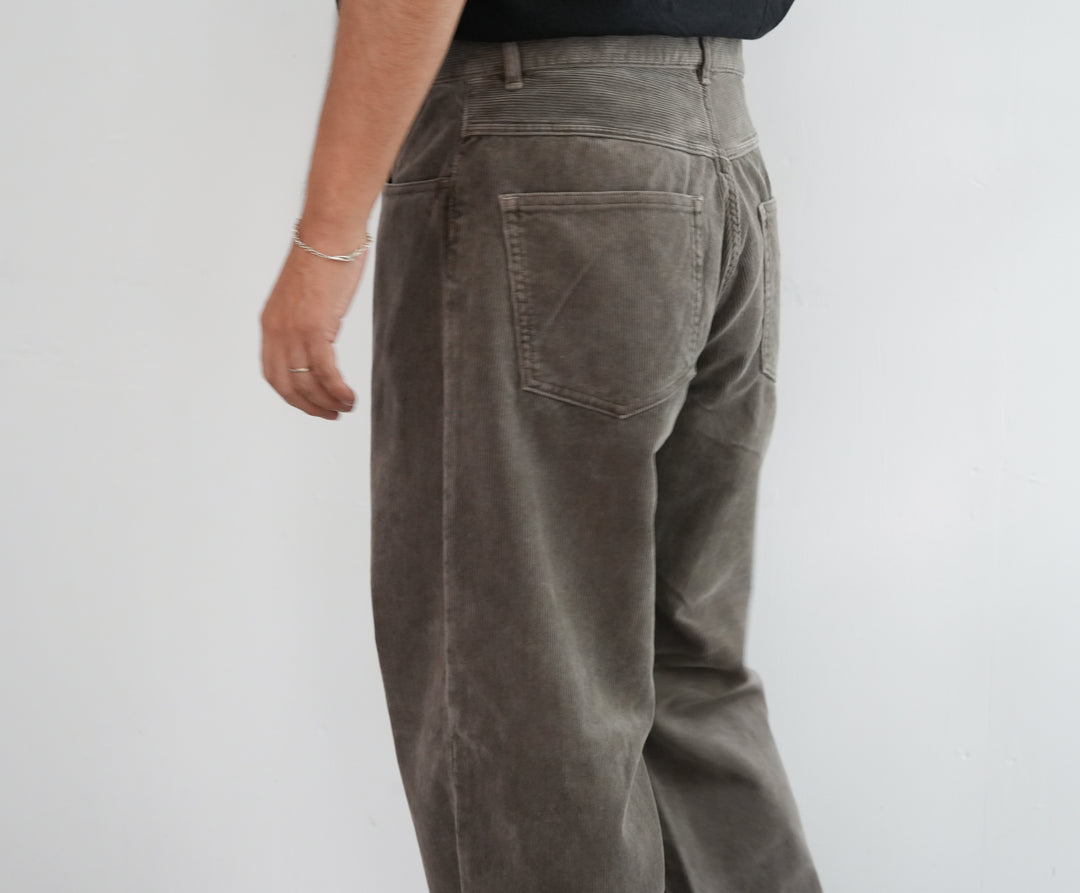 AURALEE 25SS コーデュロイパンツ　専用 25AW】AURALEE PIGMENT DYED FINX CORDUROY WIDE 5P PANTS