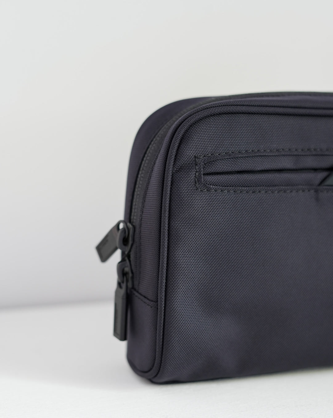 MONOLITH MOBILE POUCH STANDARD – Chum!