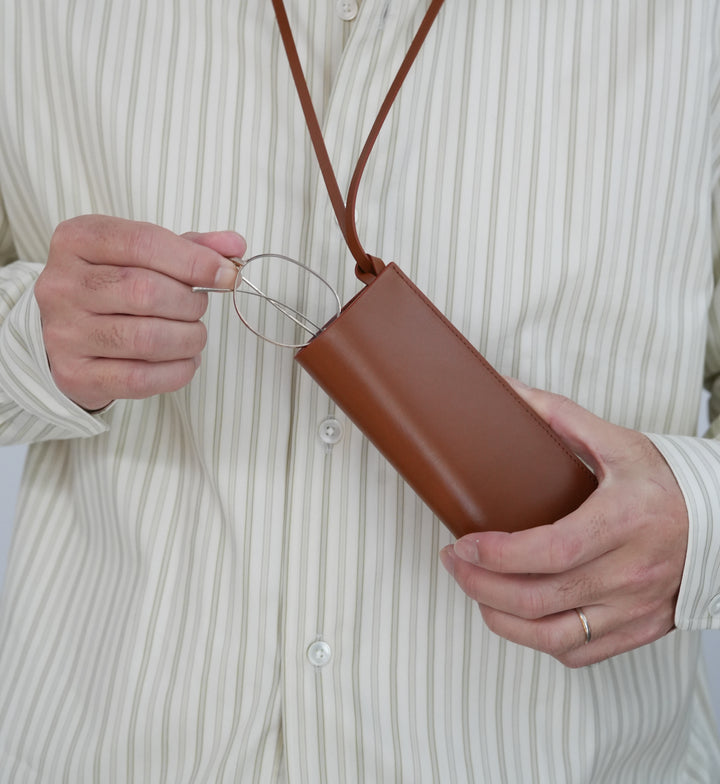 AURALEE LEATHER SUNGLASSES CASE – Chum!