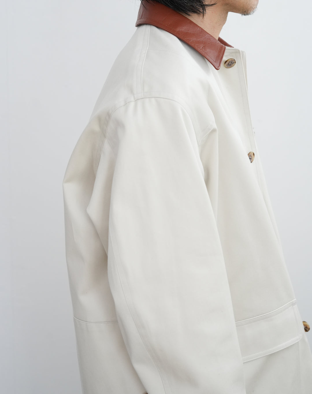 ジャケット・アウター BISOWN COTTON GABA HUNTING JACKET CHALK 26SS】BISOWN COTTON GABA HUNTING JACKET 