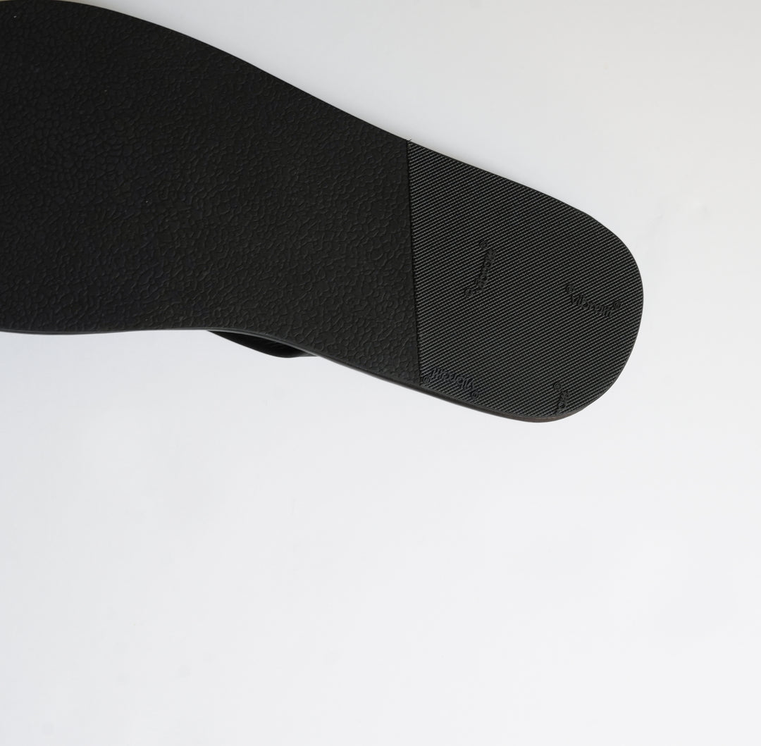 26SS】AURALEE SOFT LEATHER FLIP-FLOPS 