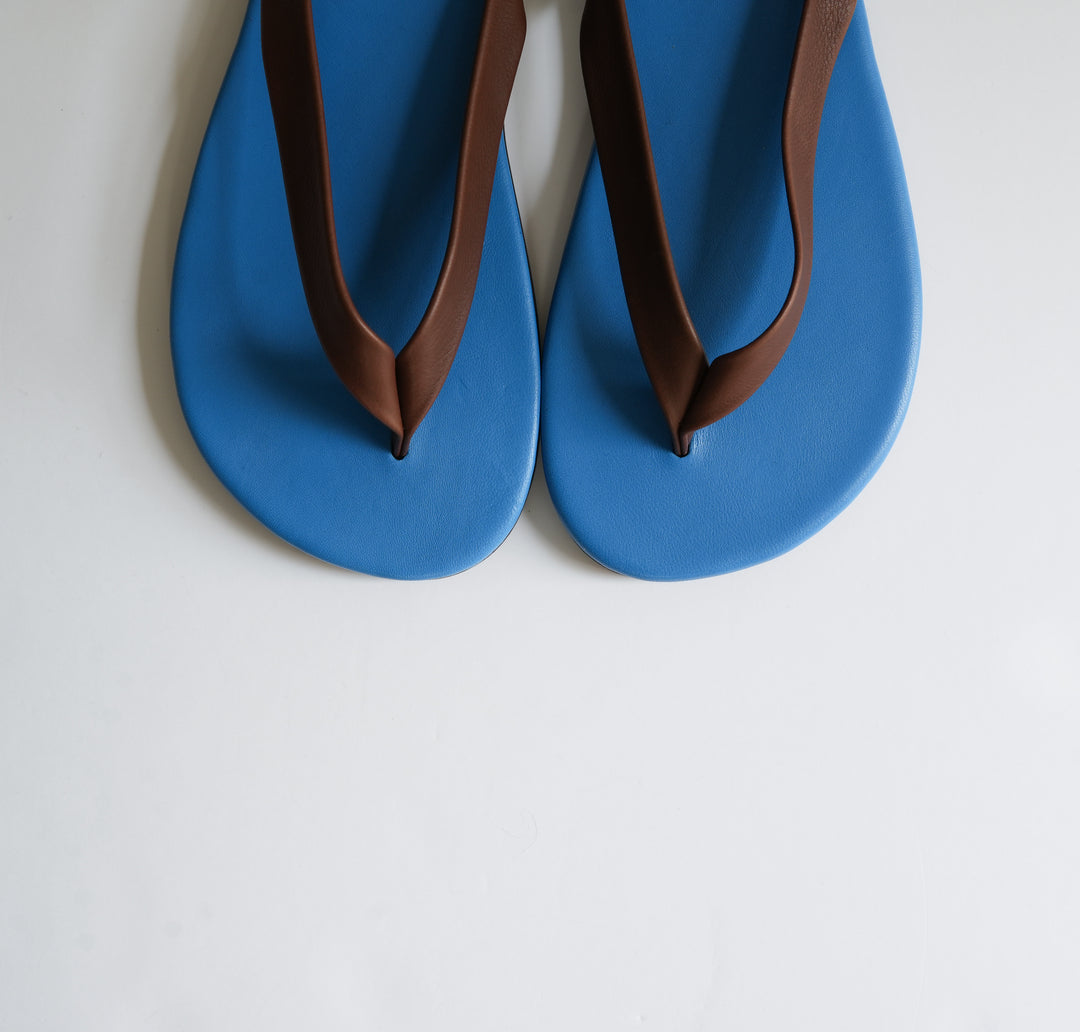 26SS】AURALEE SOFT LEATHER FLIP-FLOPS 
