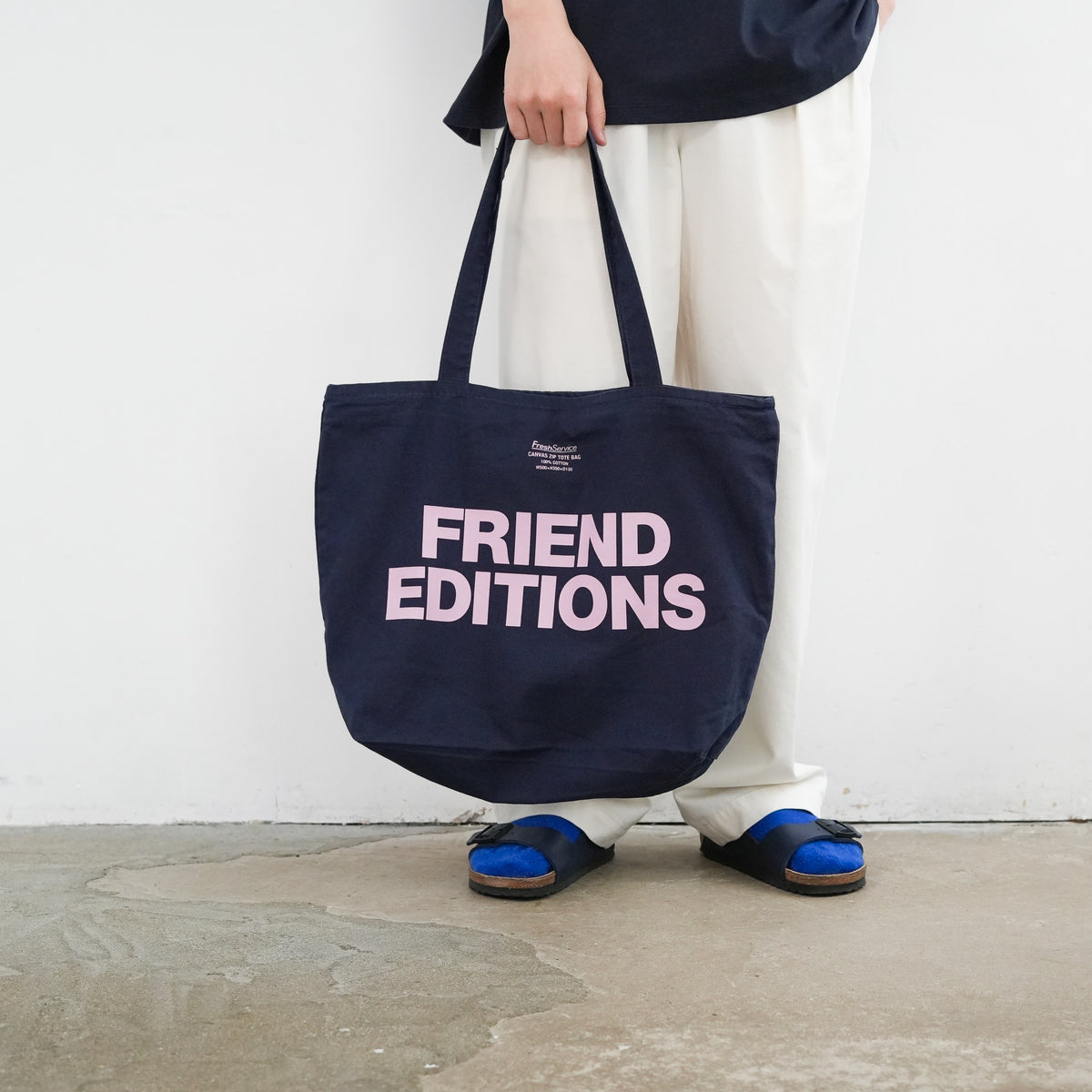 Hum Frnd ใ26SSใFresh Service FRIEND EDITIONS CANVAS ZIP TOTE BAG โ Chum!