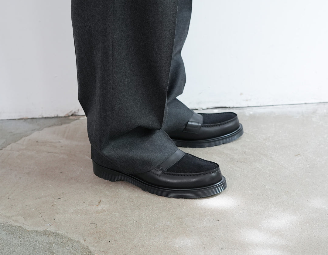 25AW】AURALEE SUPER LIGHT WOOL TWO-TUCK SLACKS 