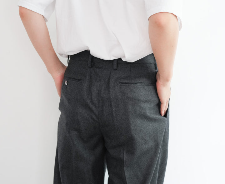 25AW】AURALEE SUPER LIGHT WOOL TWO-TUCK SLACKS 