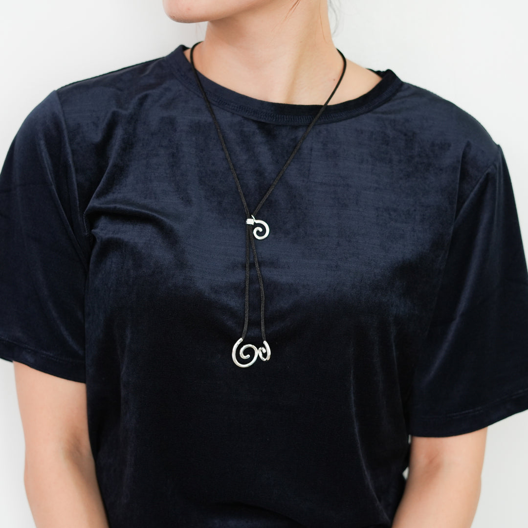 LE MOON spiral sun / necklace 