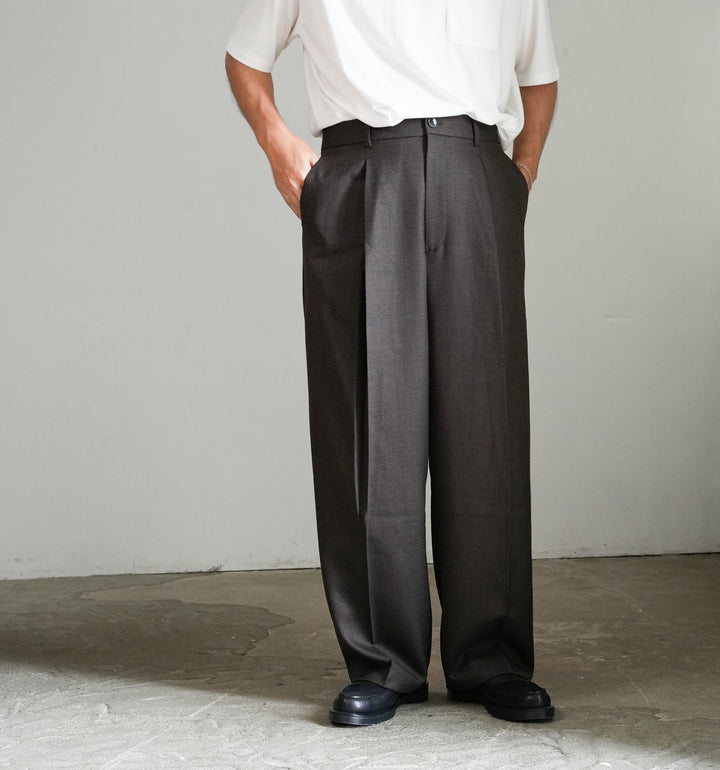 パンツ BISOWN MIDDLEWOOL DEEPTUCK TROUSERS 4 BISOWNビソウン MIDDLEWOOL DEEPTUCK TROUSERS