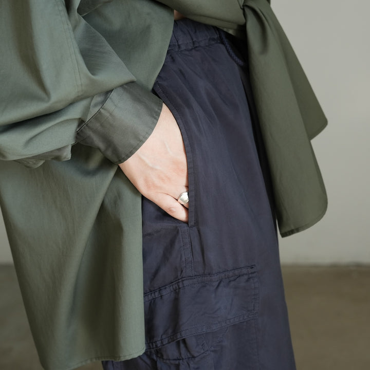 YLÈVE / CUPRA CARGO TROUSERSネイビー1 YLÈVE / CUPRA TWILL GARMANT DYE EASY CARGO TROUSERS | YLÈVE