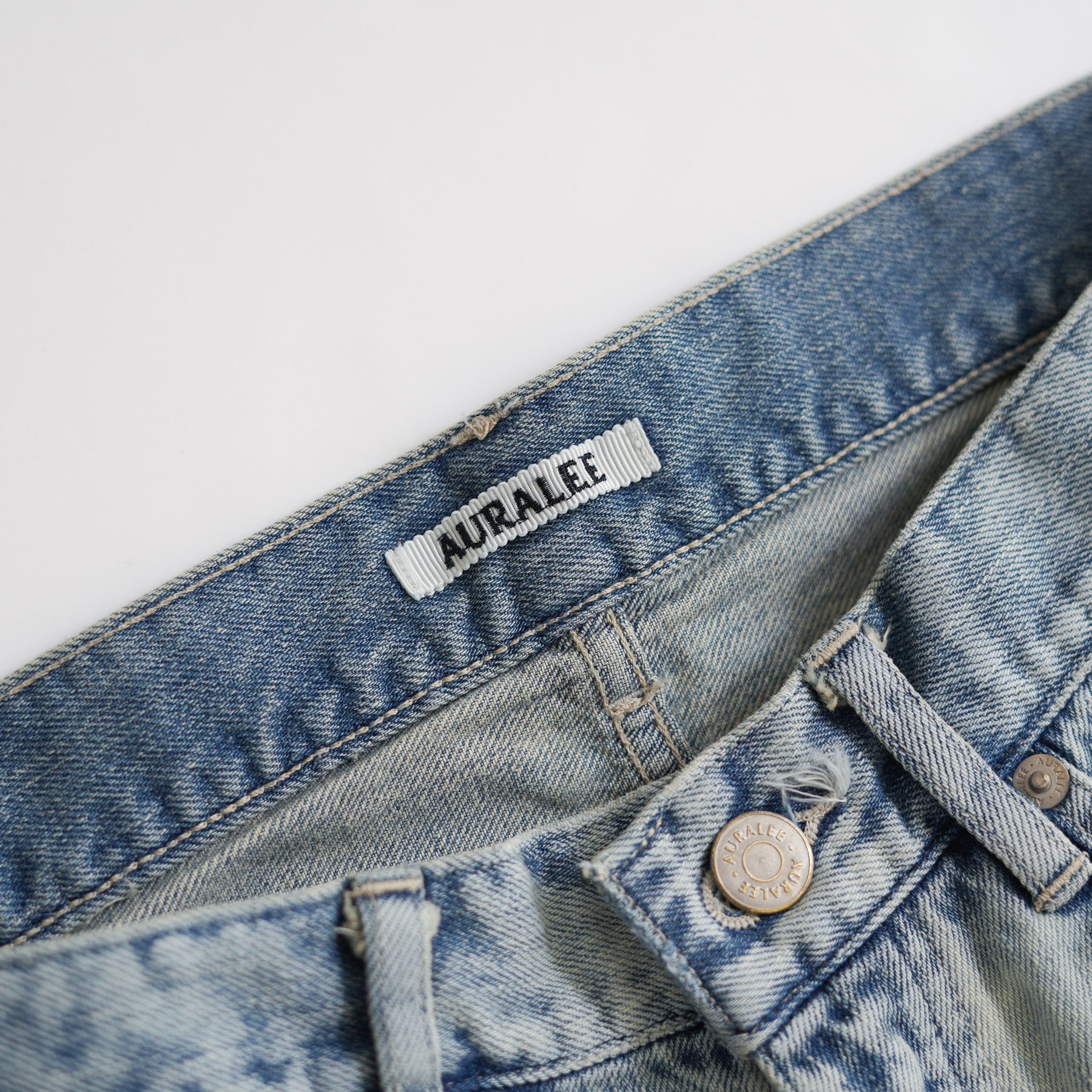 26SS】AURALEE FADED SELVEDGE LIGHT DENIM PANTS – Chum!