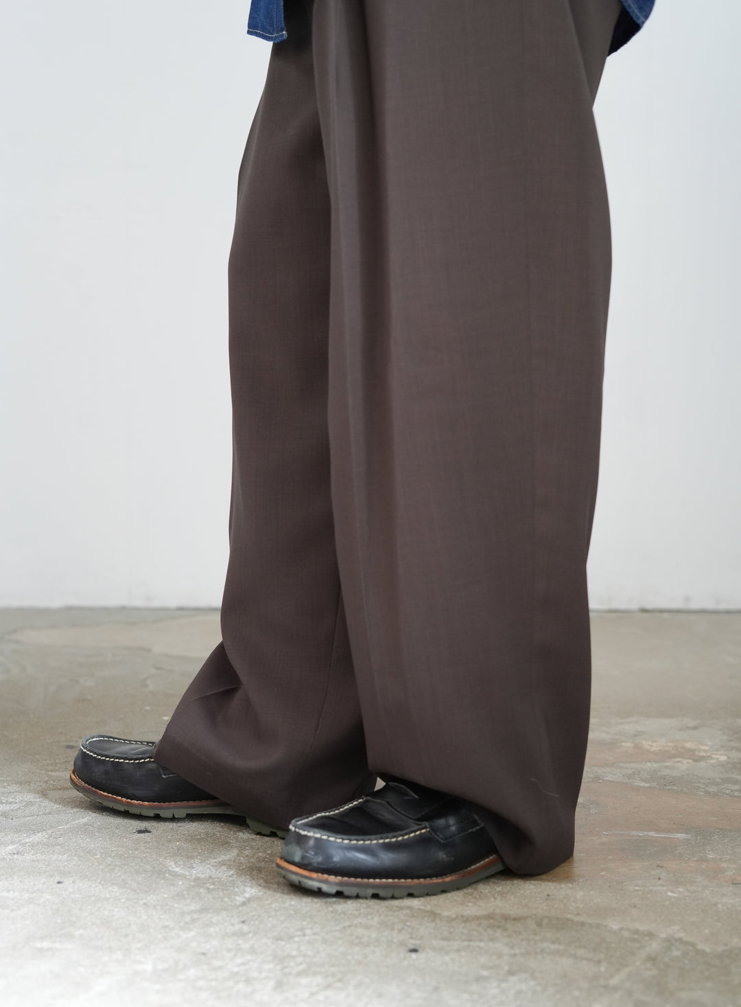 26SS】BISOWN Super 120's WOOL PLEATS TUCK SLACKS 