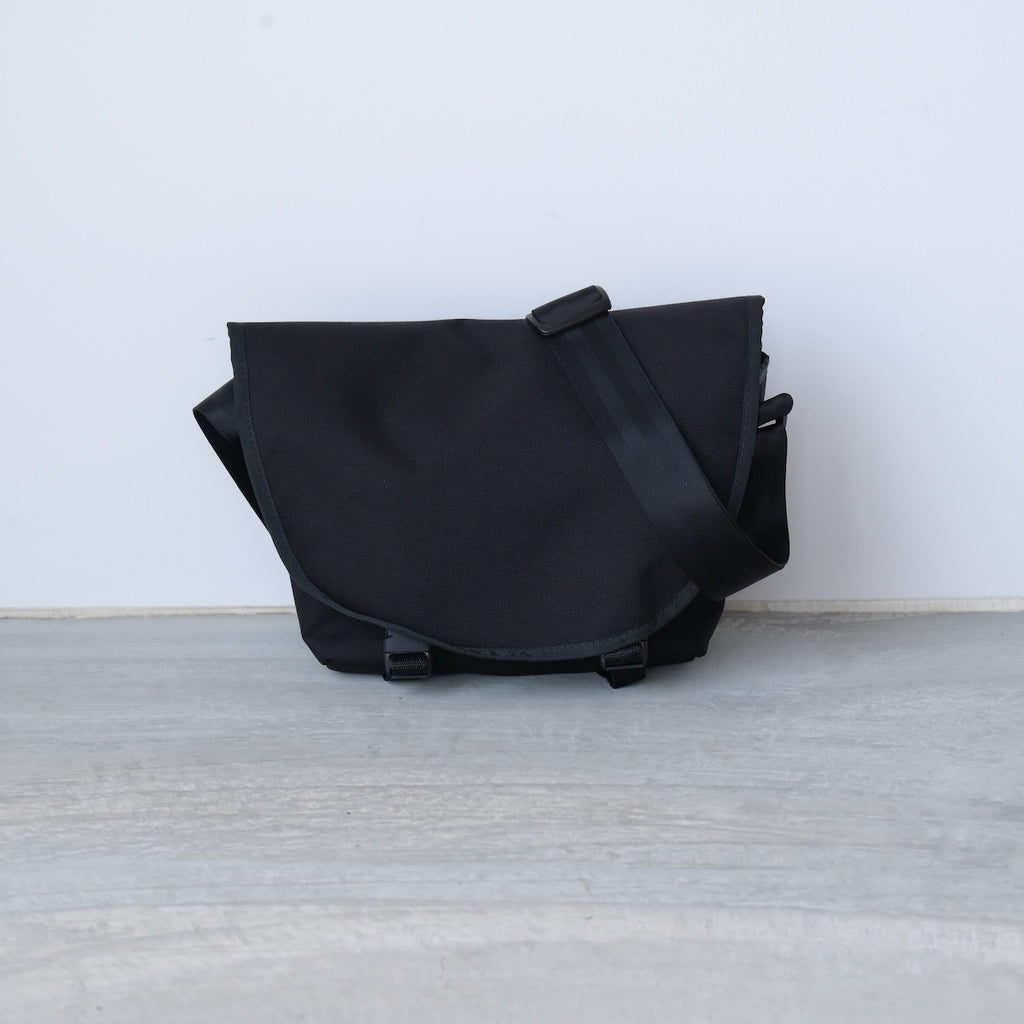 OUTDOOR PRODUCTS Authentic Line / BROCKMAN – Chum!