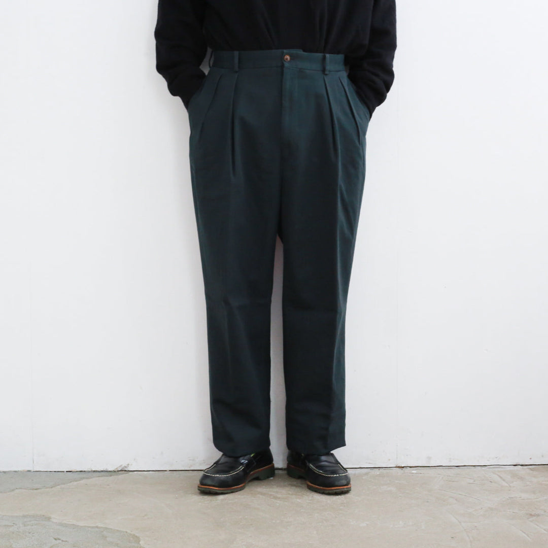 25ss 新品 コモリ チノパンツ ウォッシュ加工 セミワイドシルエット パンツ 25ss 新品 コモリ チノパンツ ウォッシュ加工 セミワイド